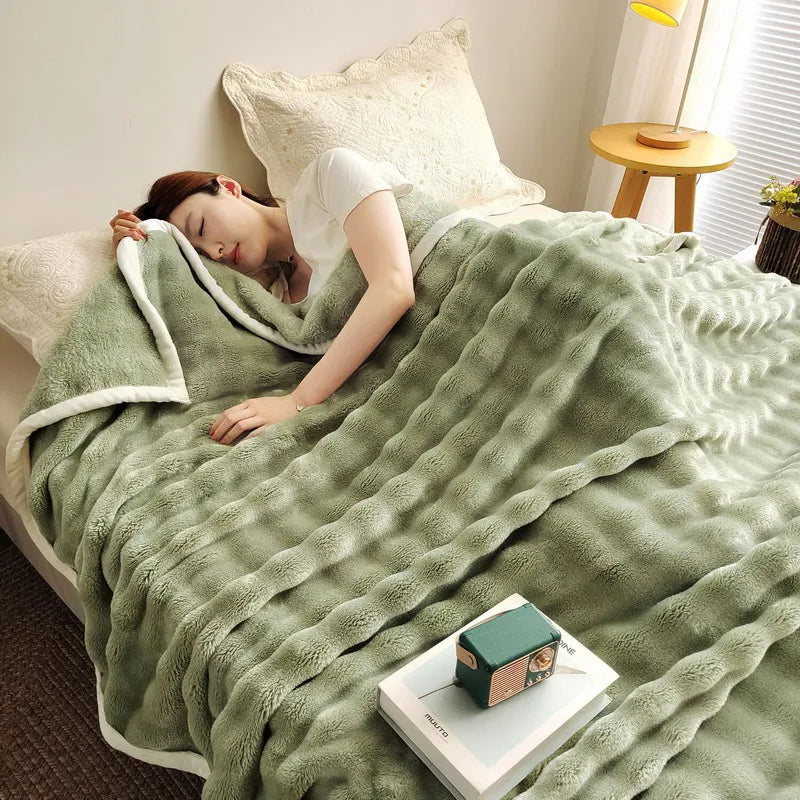 Faux Fur Cuddle Throw Blanket